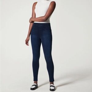 SPANX Jeanish Darkwash Pull On Jeggings Size Med
